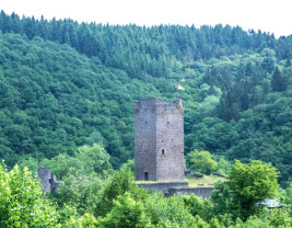 Die kleinere Niederburg in Manderscheid.